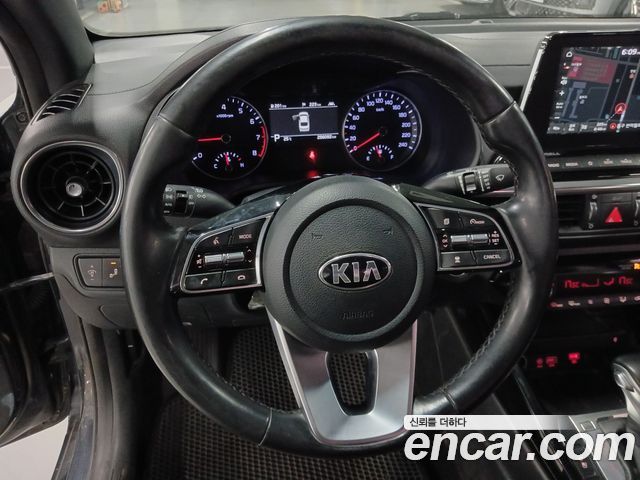 Kia K3 2019 — photo 15