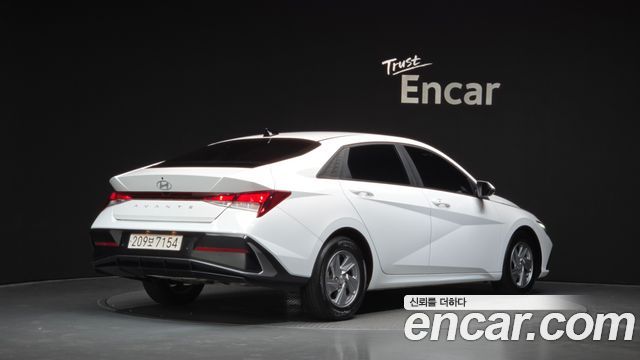 Hyundai AVANTE 2024 — photo 2