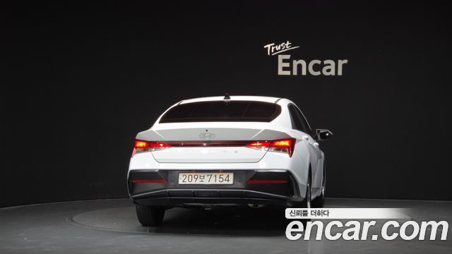 Hyundai AVANTE 2024 — photo 4