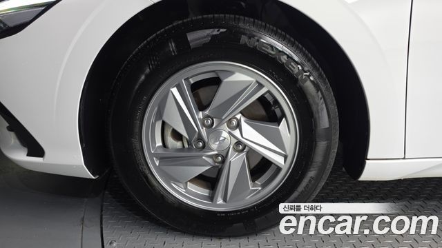 Hyundai AVANTE 2024 — photo 5