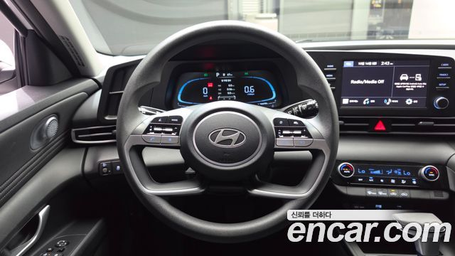 Hyundai AVANTE 2024 — photo 19