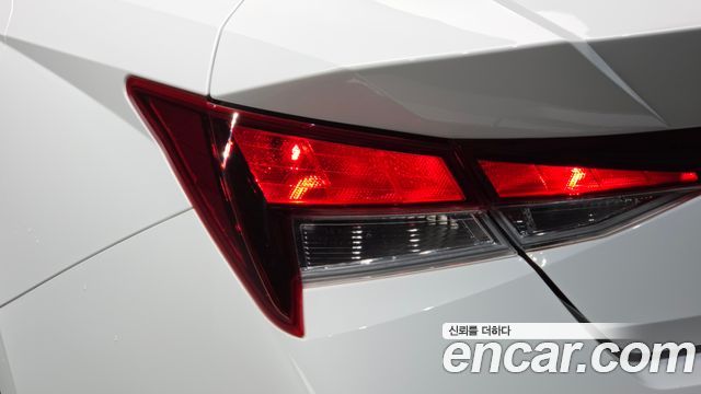 Hyundai AVANTE 2024 — photo 9