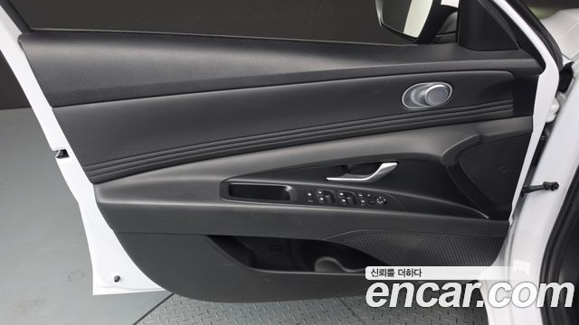 Hyundai AVANTE 2024 — photo 14
