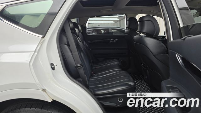 Genesis GV80 2020 — photo 17