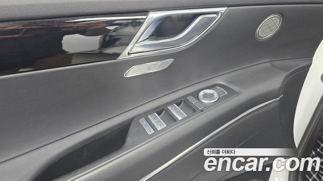 Genesis GV80 2020 — photo 28