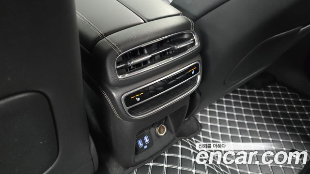 Genesis GV80 2020 — photo 31