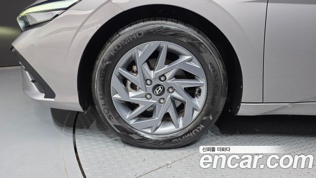 Hyundai AVANTE 2024 — photo 5