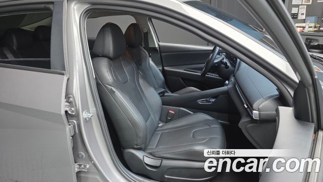 Hyundai AVANTE 2024 — photo 17