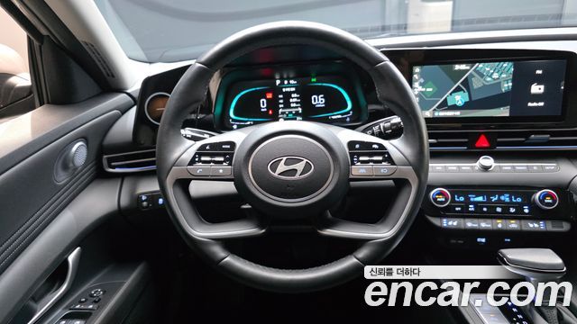 Hyundai AVANTE 2024 — photo 18