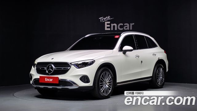 Mercedes-Benz GLC-Class 2023 — photo 1