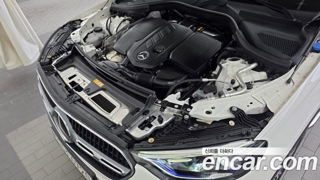 Mercedes-Benz GLC-Class 2023 — photo 6