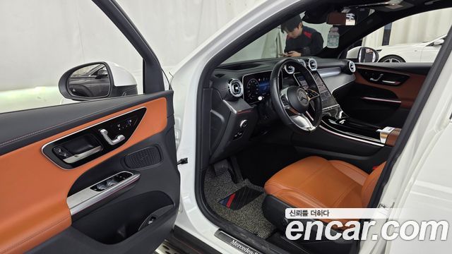 Mercedes-Benz GLC-Class 2023 — photo 13