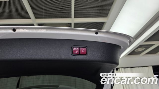 Mercedes-Benz GLC-Class 2023 — photo 28