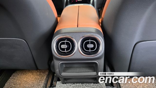 Mercedes-Benz GLC-Class 2023 — photo 31