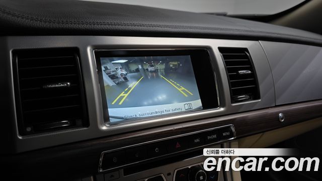 Jaguar XF 2014 — photo 15