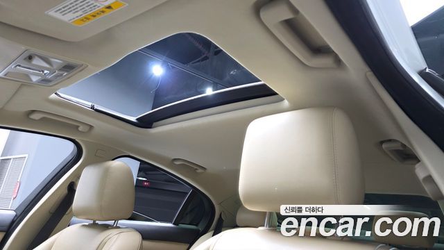 Jaguar XF 2014 — photo 16