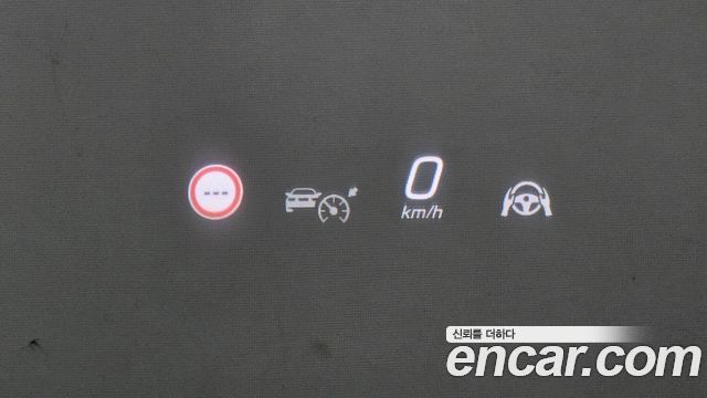 Mercedes-Benz E-Class 2025 — photo 23