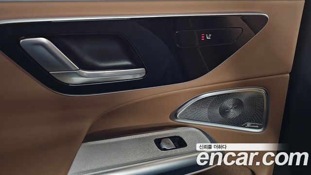 Mercedes-Benz E-Class 2025 — photo 24