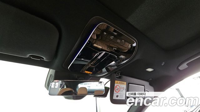 Mercedes-Benz E-Class 2025 — photo 27