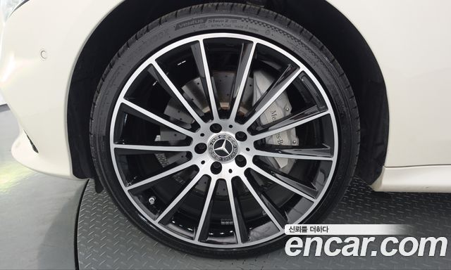 Mercedes-Benz CLS-Class 2019 — photo 5
