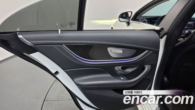 Mercedes-Benz CLS-Class 2019 — photo 15