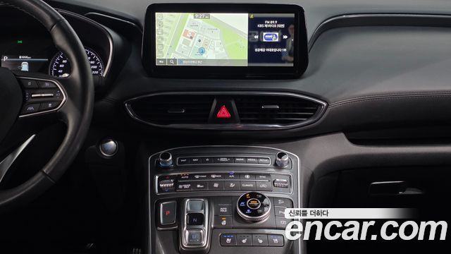 Hyundai Santafe 2023 — photo 19