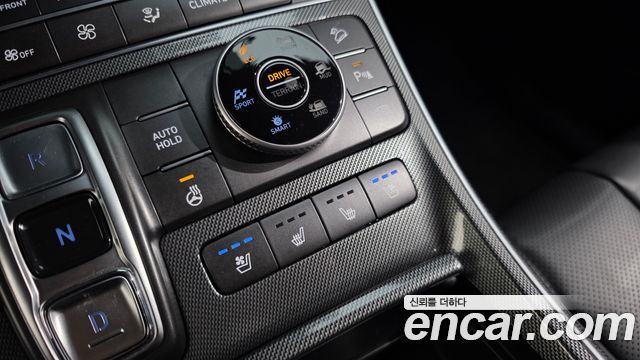 Hyundai Santafe 2023 — photo 23