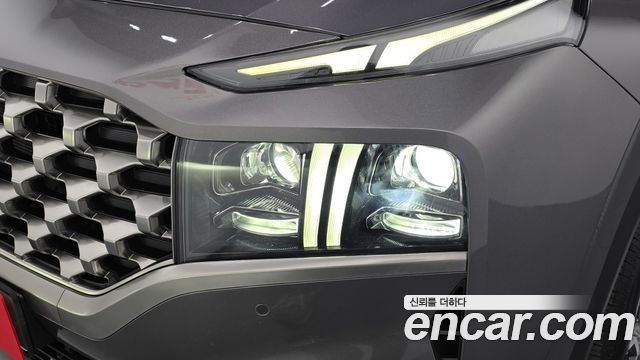 Hyundai Santafe 2023 — photo 8