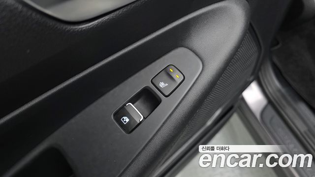 Hyundai Santafe 2023 — photo 30
