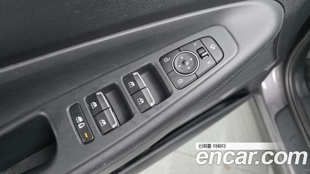 Hyundai Santafe 2023 — photo 33