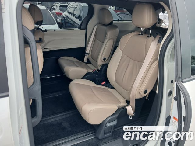 Toyota Sienna 2021 — photo 6