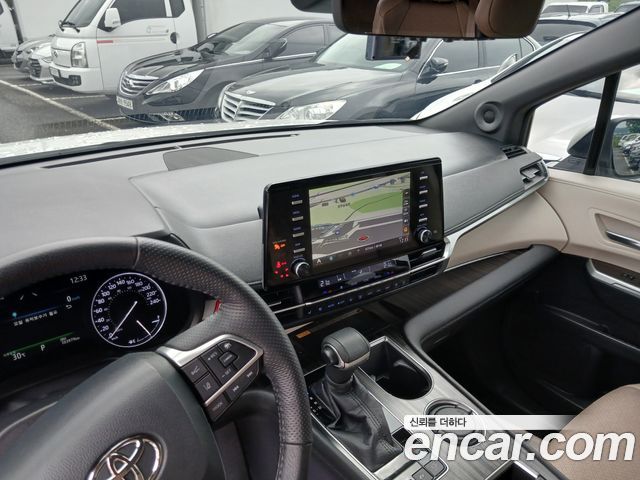 Toyota Sienna 2021 — photo 8