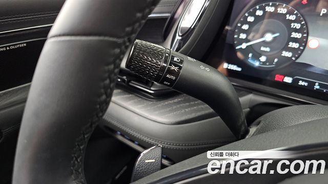 Genesis G90 2025 — photo 29