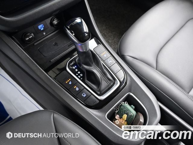 Hyundai Ioniq 2020 — photo 9