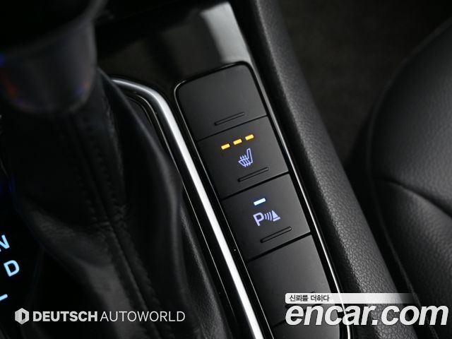 Hyundai Ioniq 2020 — photo 17