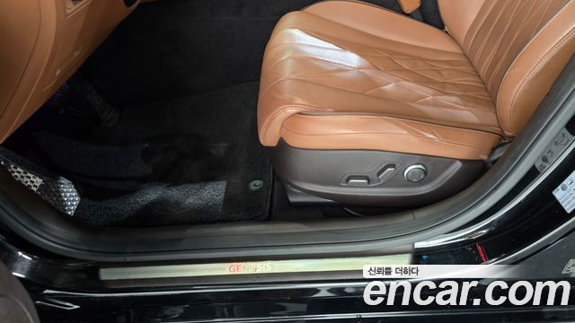 Genesis G80 2022 — photo 32