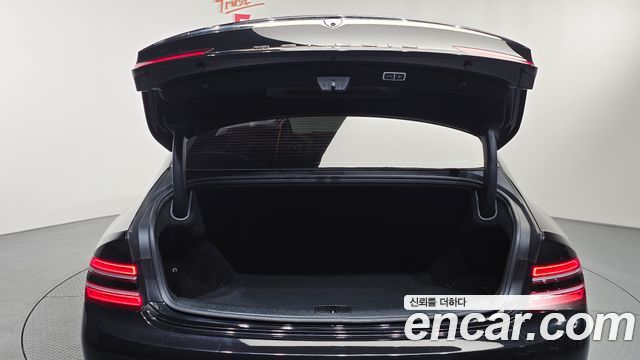 Genesis G80 2022 — photo 37
