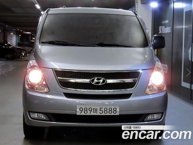 Hyundai Starex 2015 — photo 2