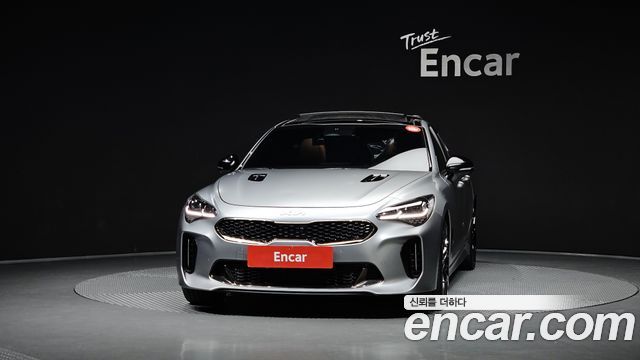 Kia Stinger 2023 — photo 3