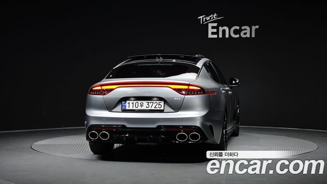 Kia Stinger 2023 — photo 4