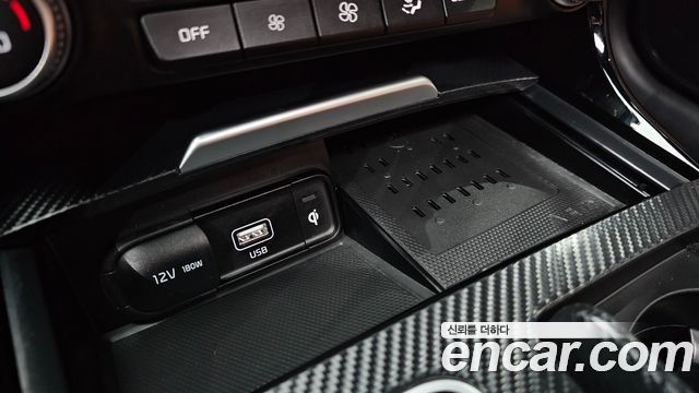 Kia Stinger 2023 — photo 29
