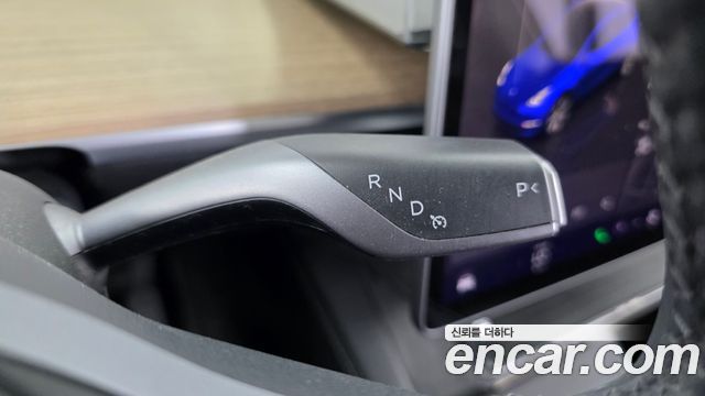 Tesla Model Y 2024 — photo 12
