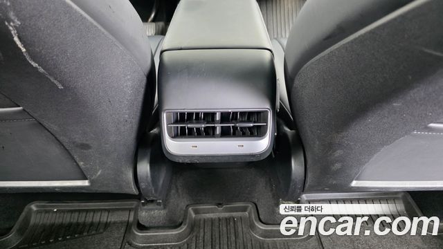 Tesla Model Y 2024 — photo 24