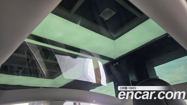 Tesla Model Y 2024 — photo 25