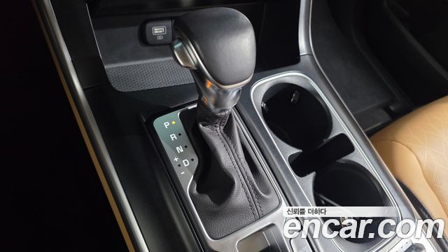 Kia Canival 2023 — photo 12