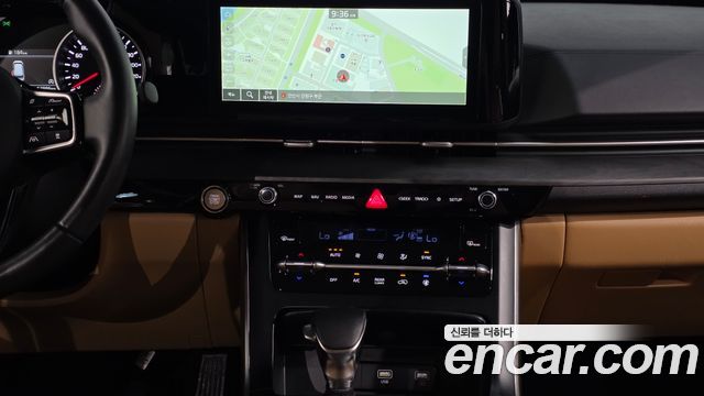 Kia Canival 2023 — photo 19