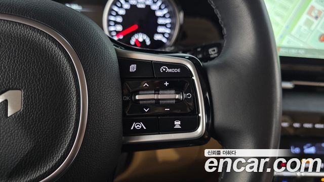 Kia Canival 2023 — photo 22