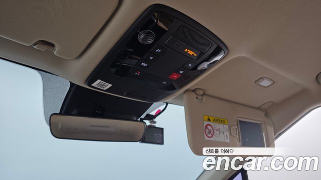 Kia Canival 2023 — photo 25