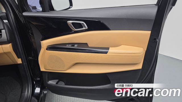 Kia Canival 2023 — photo 14