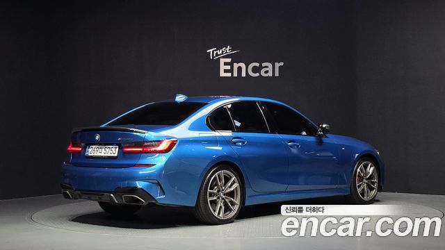 BMW 3-Series 2021 — photo 2